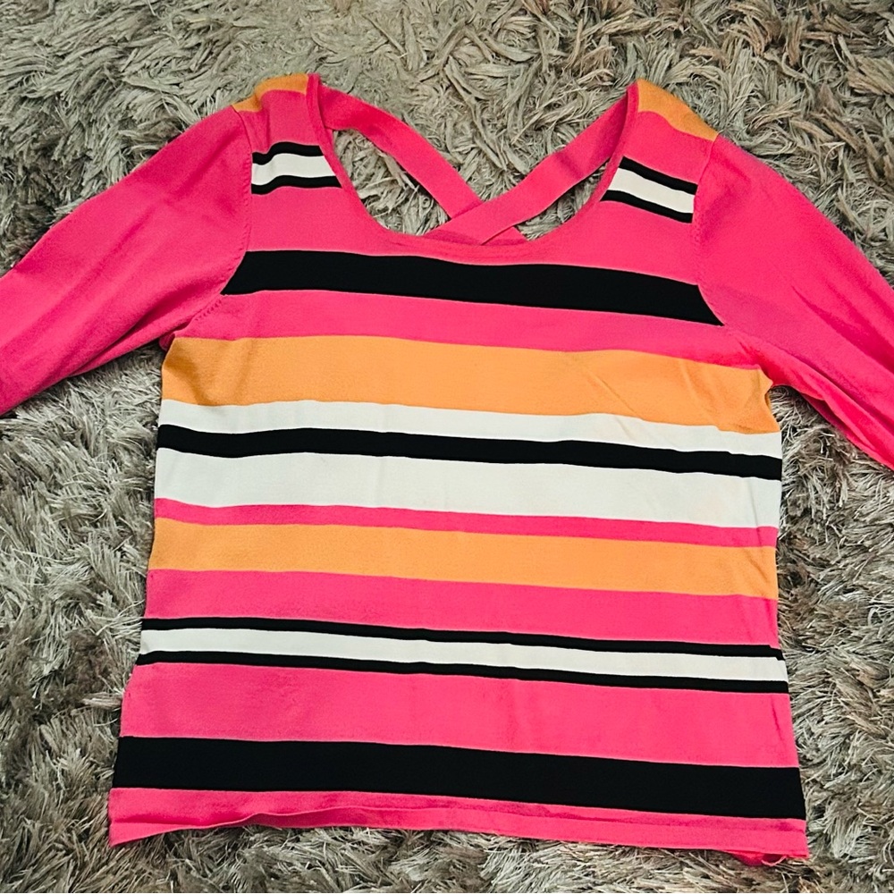 Cable & Gauge Pink and Black 3/4 Sleeve Criss Cross in the back Blouse